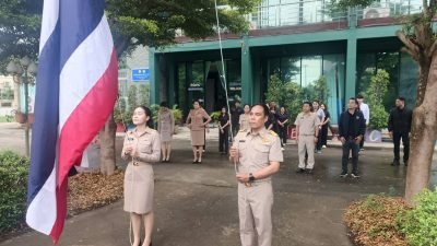 วันจันทร์ที่ 31 สิงหาคม 2569 เวลา 08.00 น. ปลัดเทศบาล หัวหน้าส่วนราชการ ข้าราชการและลูกจ้างเทศบาลตำบลขามทะเลสอ ร่วมกิจกรรมเคารพธงชาติไทยและร่วมสวดมนต์ไหว้พระ ณ บริเวณด้านหน้าสำนักงานเทศบาลตำบลขามทะเลสอ โดยพร้อมเพรียงกัน มีผู้เข้าร่วมกิจกรรม : 28 คน